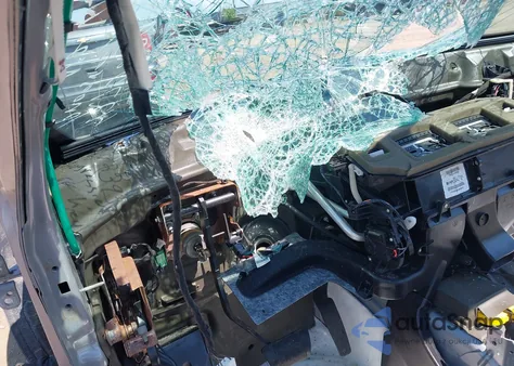 2014 Chrysler 300 Touring z USA, uszkodzony, nr VIN 2C3CCAAGXEH217729